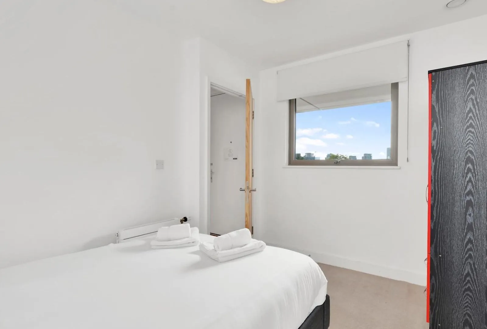Pass The Keys Spacious 2-Bedroom Apartment London