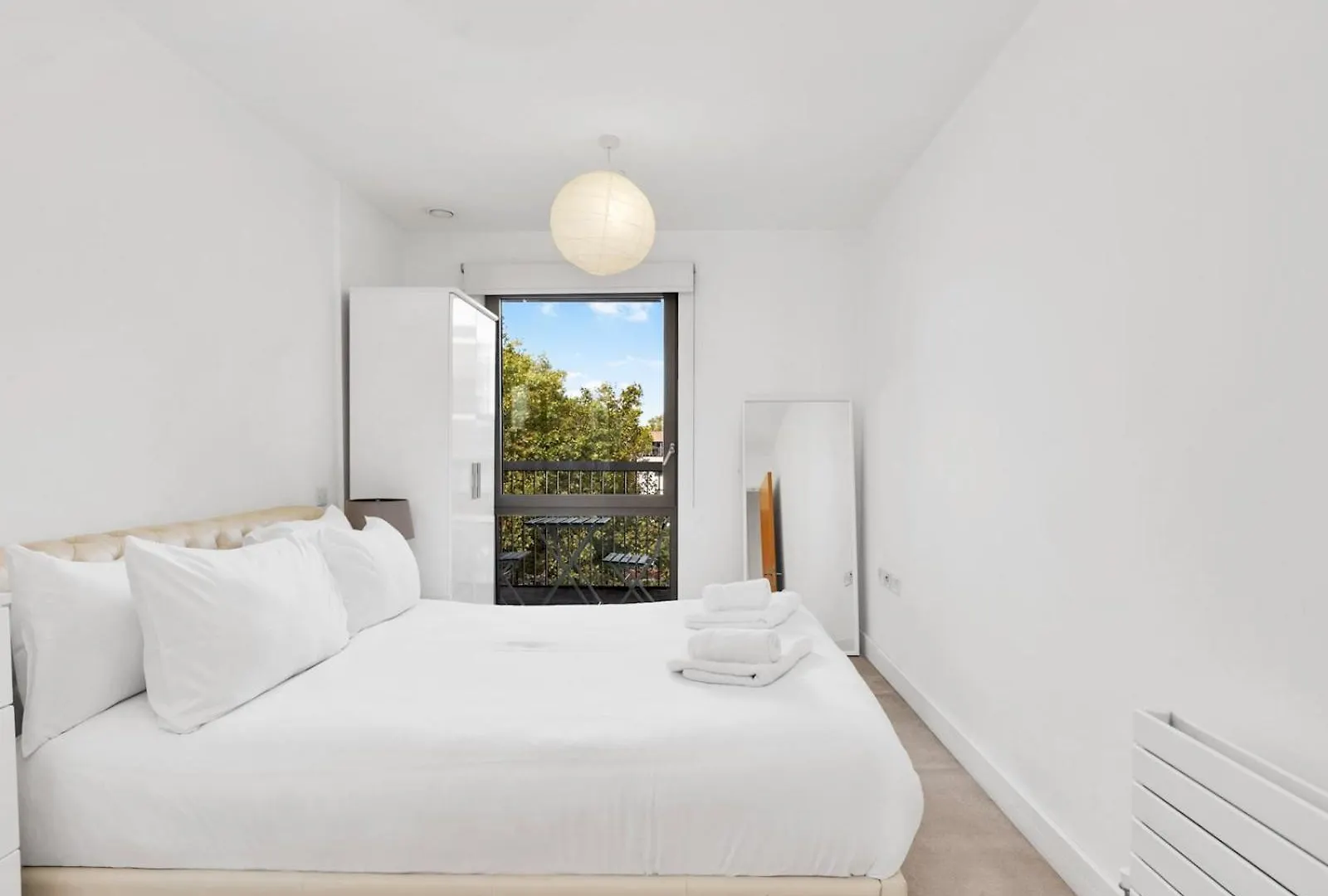 Pass The Keys Spacious 2-Bedroom Apartment London 0*,  United Kingdom